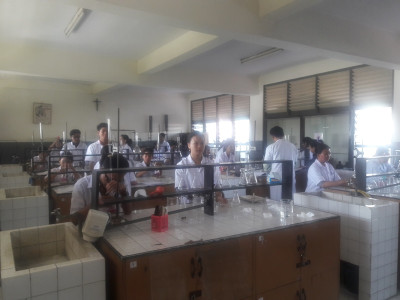 KUNJUNGAN  KE SMK KIMIA INDUSTRI SEMARANG 2